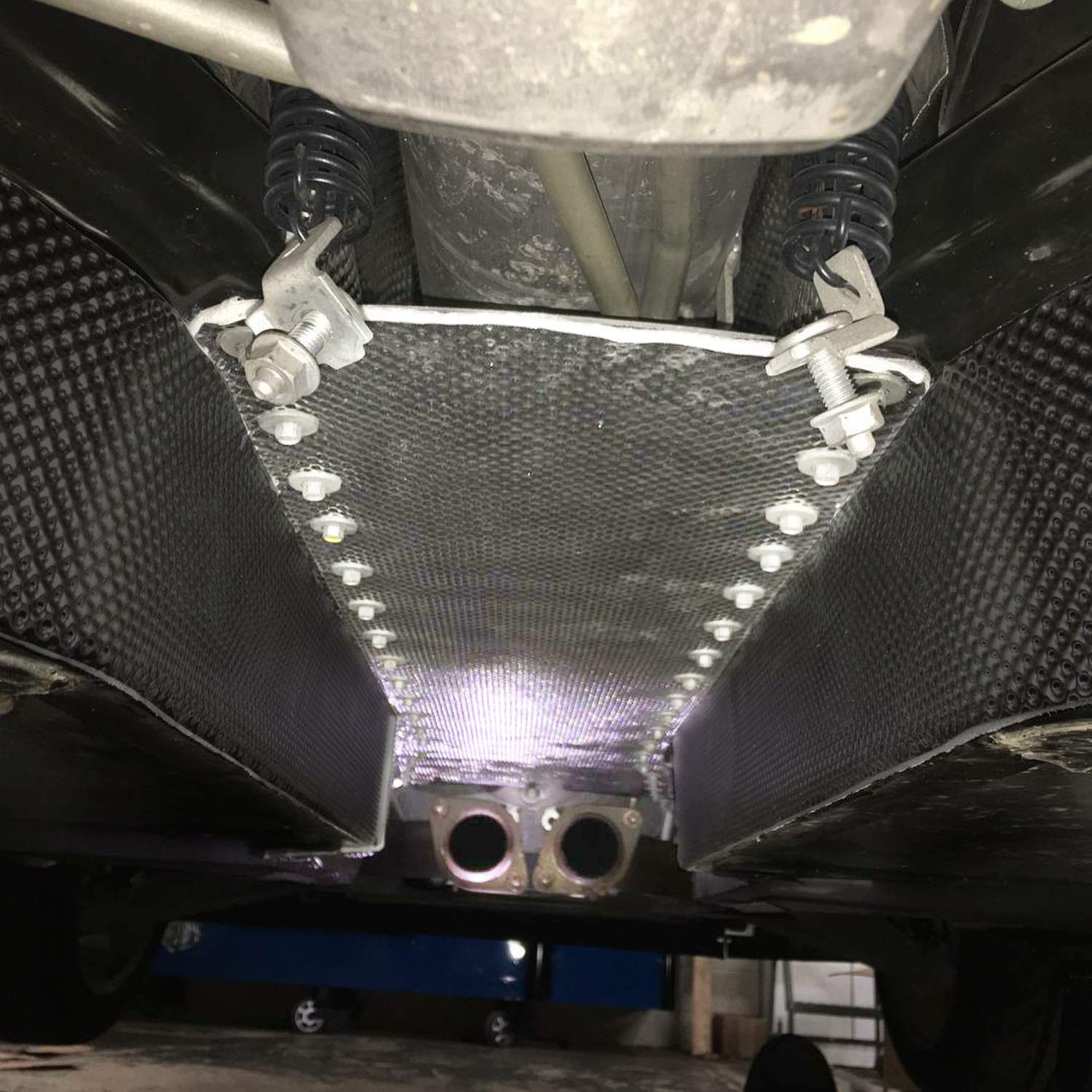 Amazon.com: Design Engineering 050530 Corvette C5